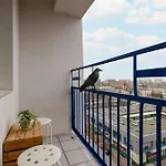 Comfortable One Bedroom Next To The Spodek In By Renters *