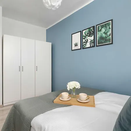 Appartement Comfortable One Bedroom Next To The Spodek In By Renters Katowice