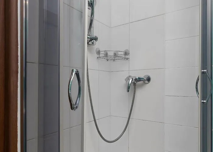 Comfortable One Bedroom Next To The Spodek In By Renters Daire Katoviçe