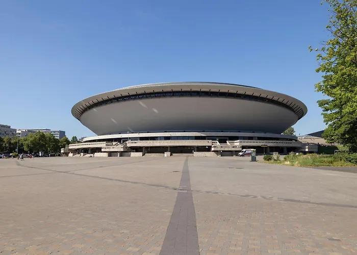 Comfortable One Bedroom Next To The Spodek In By Renters *